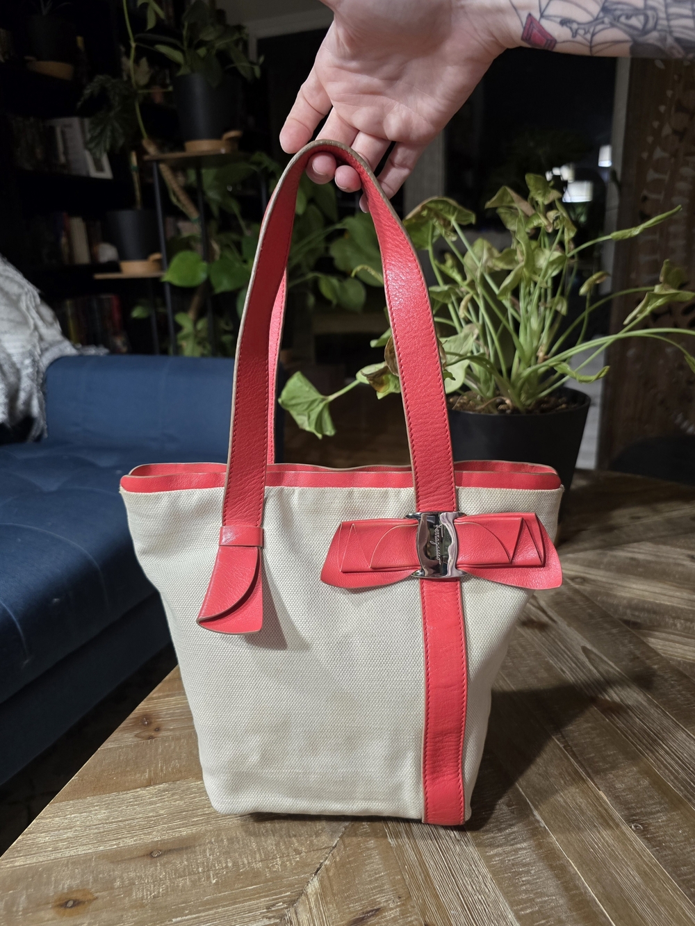 Authentic Vintage Ferragamo Vara Bow Canvas Tote Bag AU-21 S822 w/ COA